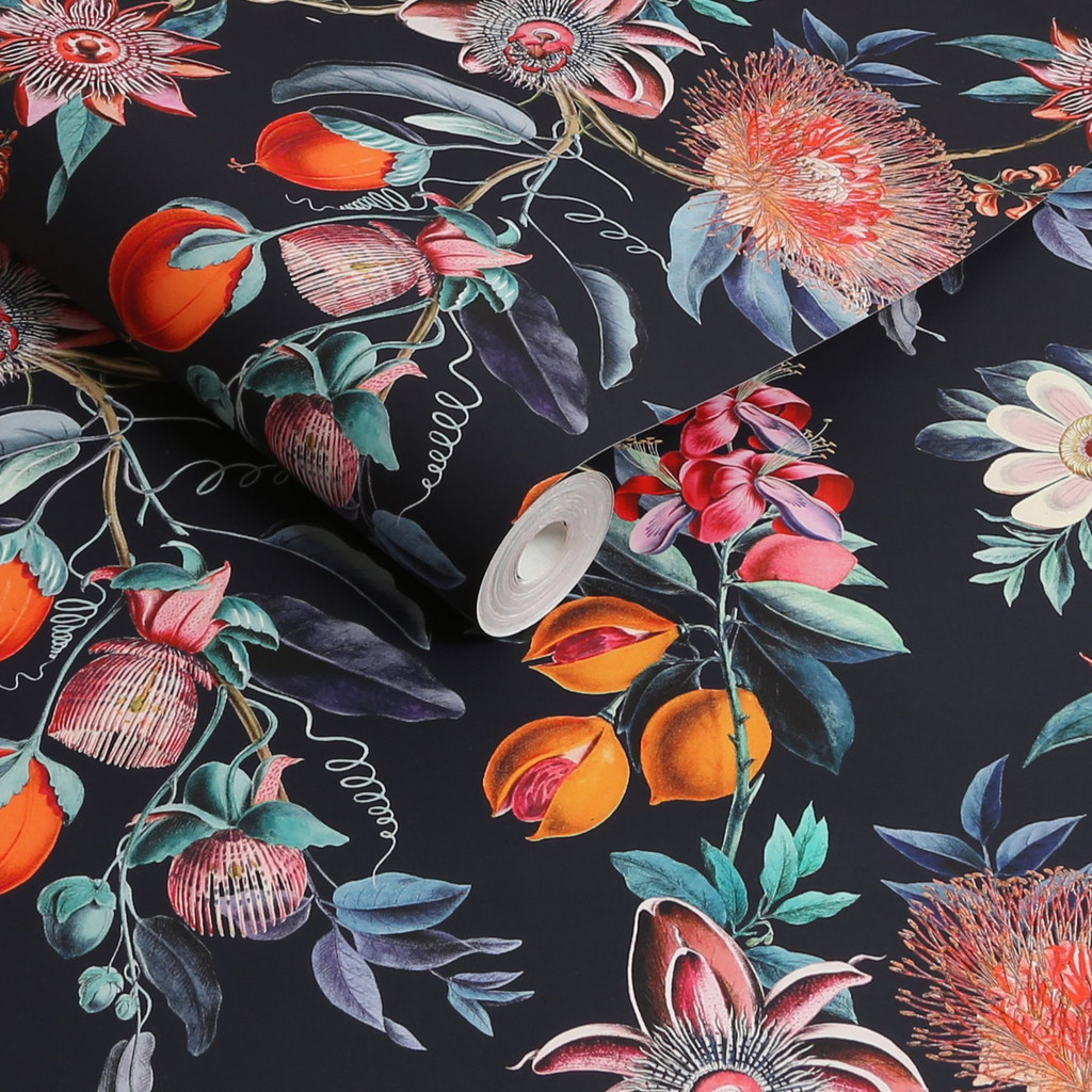 Physic Garden Navy Wallpaper - 127917_ROLLSHOT_01.jpg