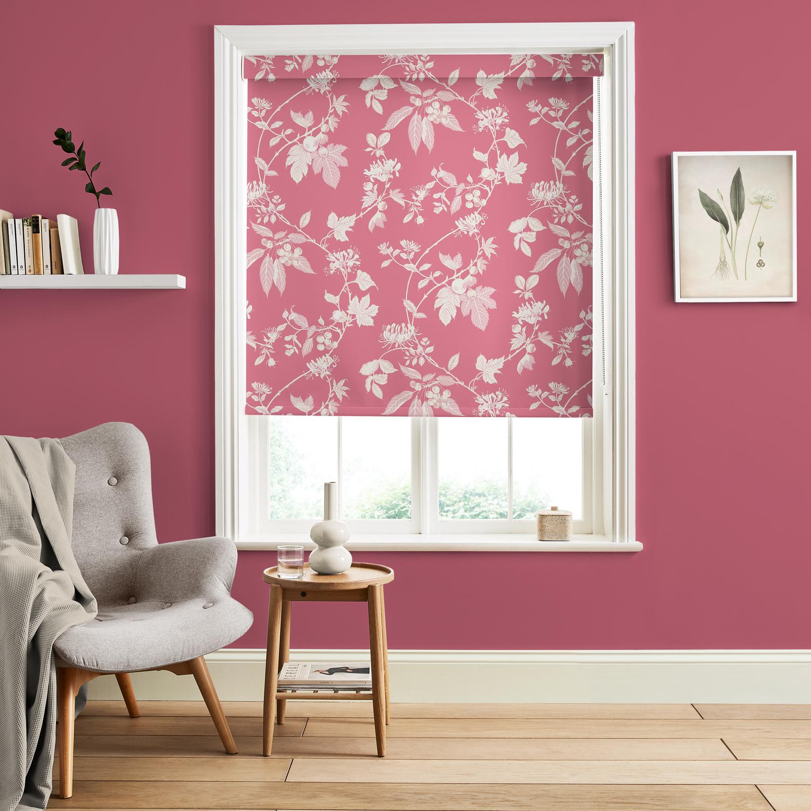 Garden Vine Pink Roller Blind