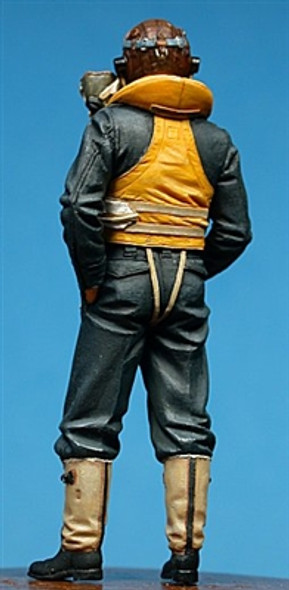 ULT54011 - Ultracast Resin 54mm RAF Fighter Pilot, Mid-late 1943-45